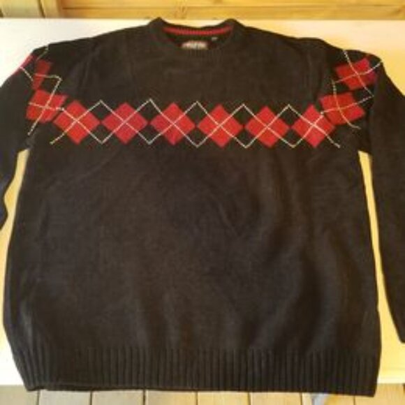 Two Tommy Hilfiger Men's Sweaters and 1 Prefab sweater (sold together) - Picture 9 of 10